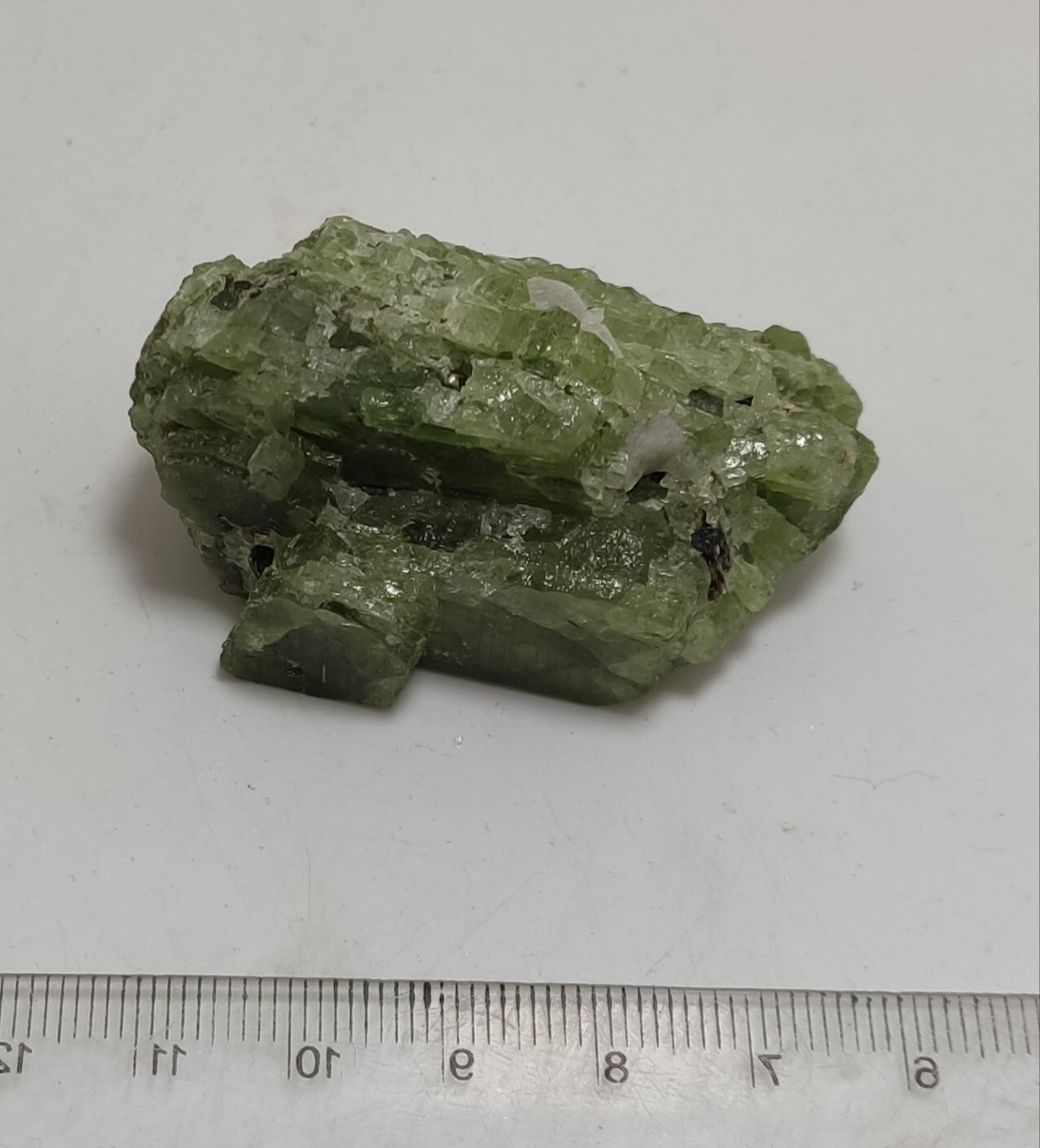 An amazing specimen of diopside crystal 71 grams