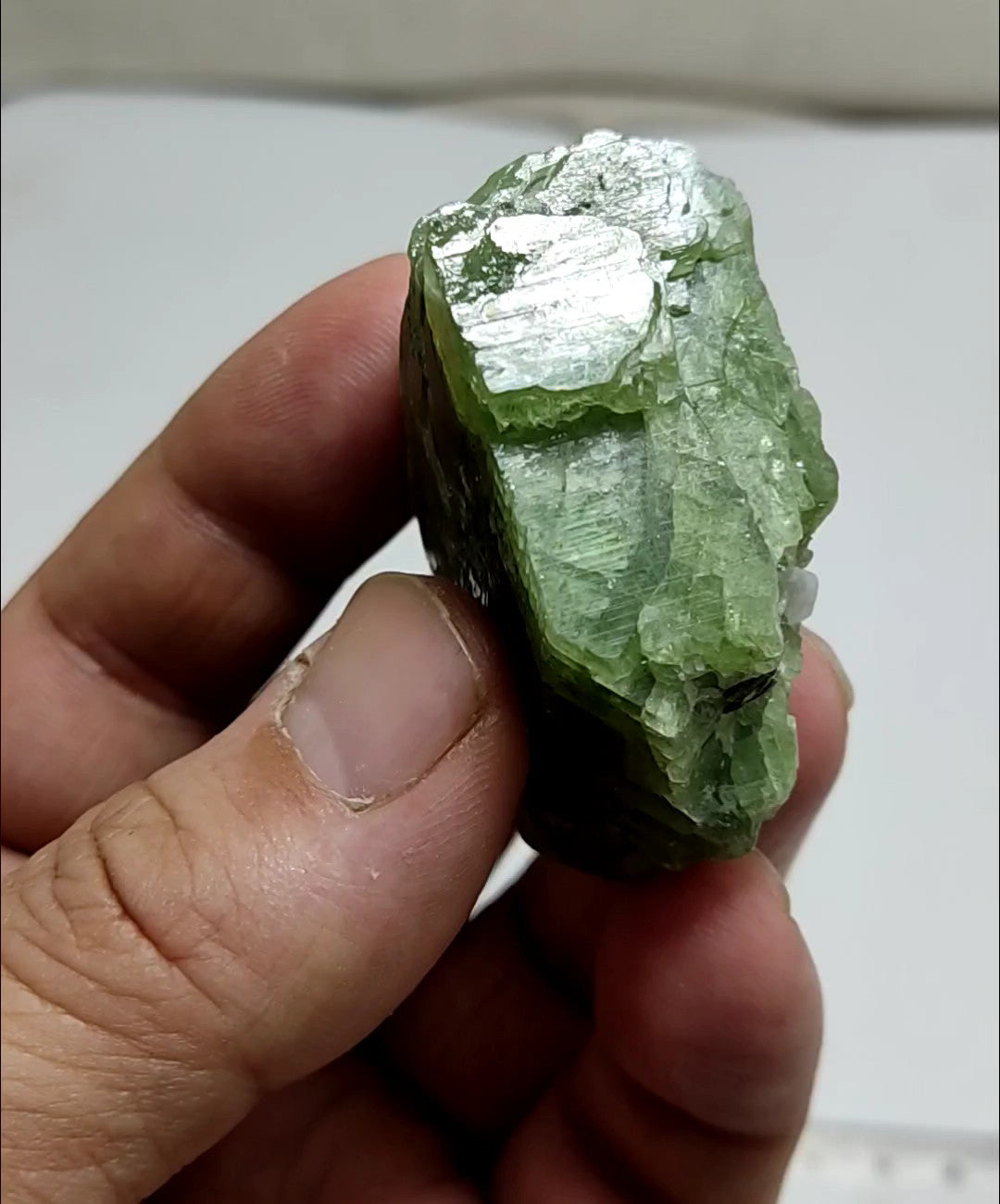 An amazing specimen of diopside crystal 71 grams