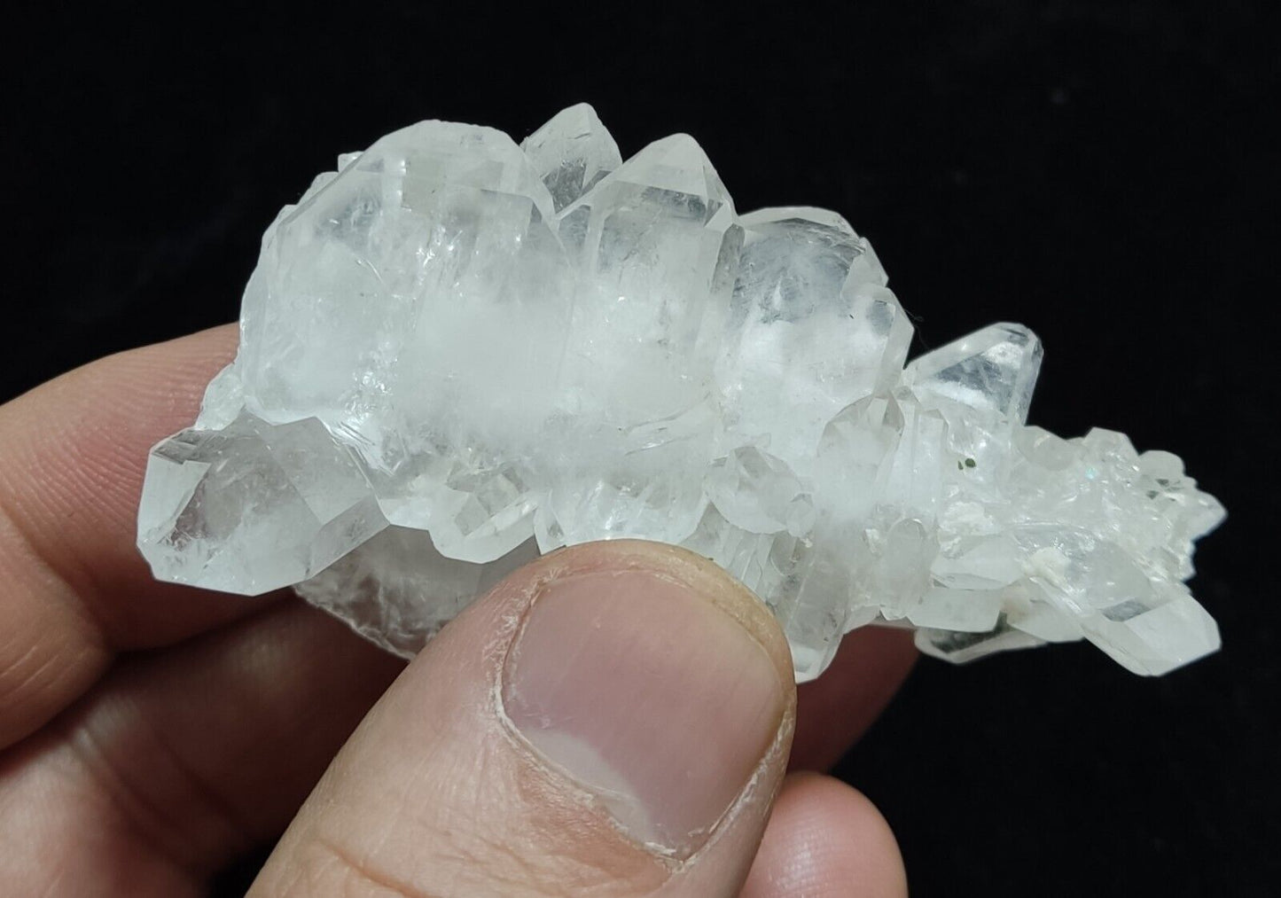 An Aesthetic terminated Quartz cluster 59 grams
