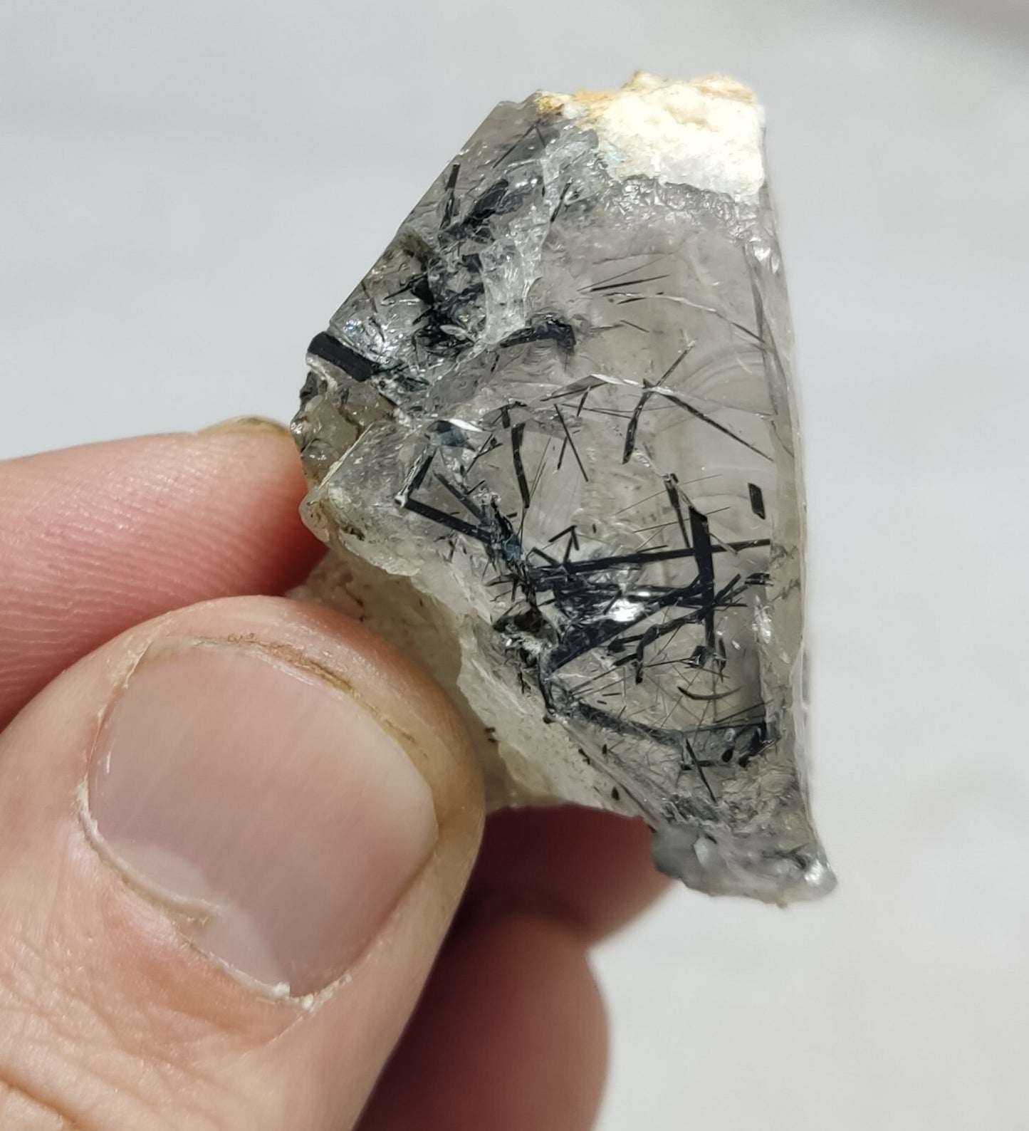 An Aesthetic Natural terminated Quartz crystal with unique inclusions 49 grams