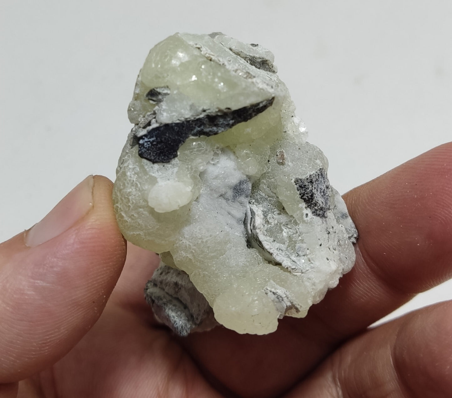 An Aesthetic Natural specimen of brucite with chromite 60 grams