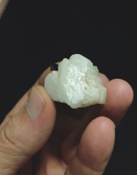 Tourmaline on albite 36g, 5x3x2.5cm