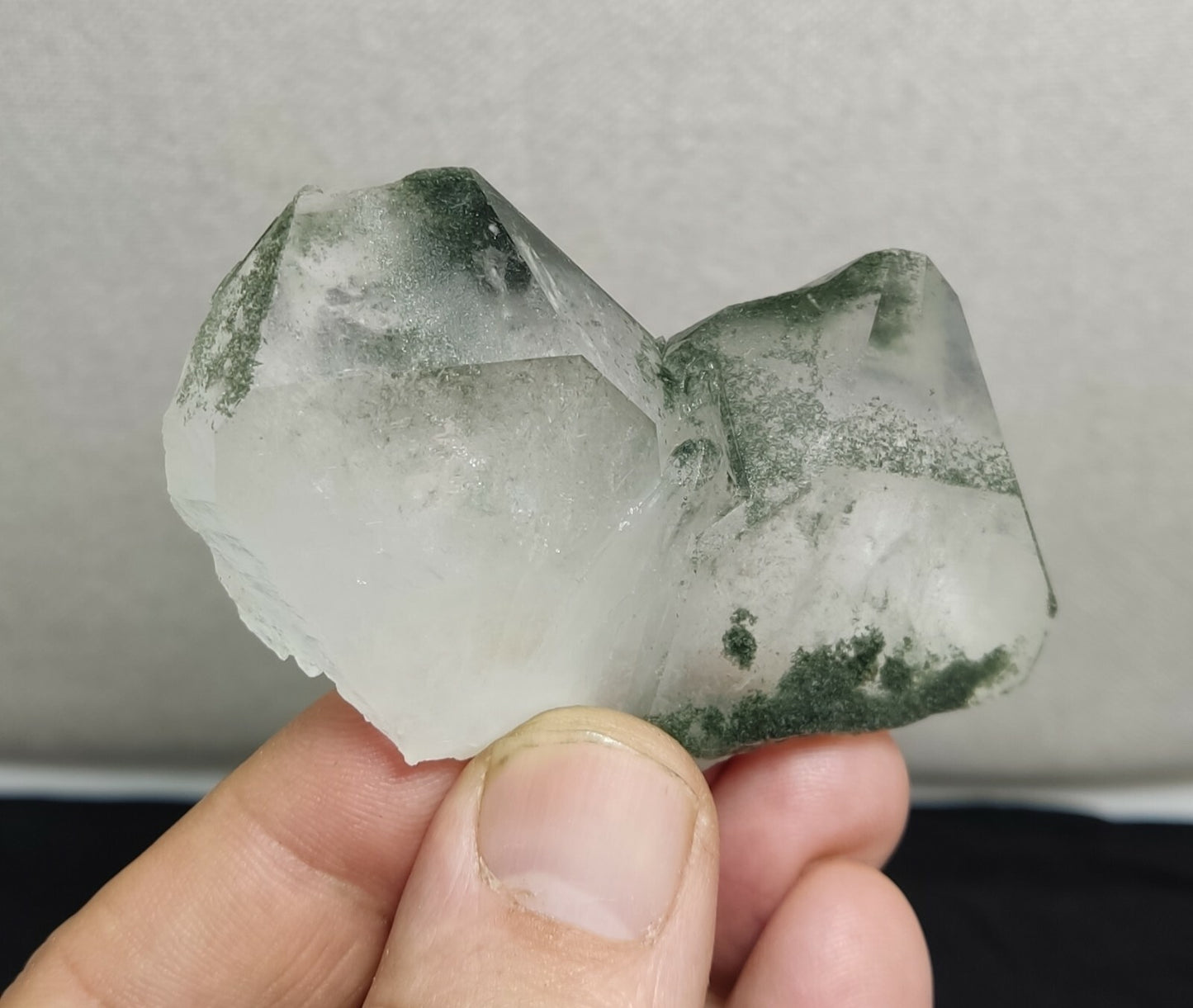 A very Aesthetic Natural beautifully terminated Chlorite Quartz crystal 82 grams