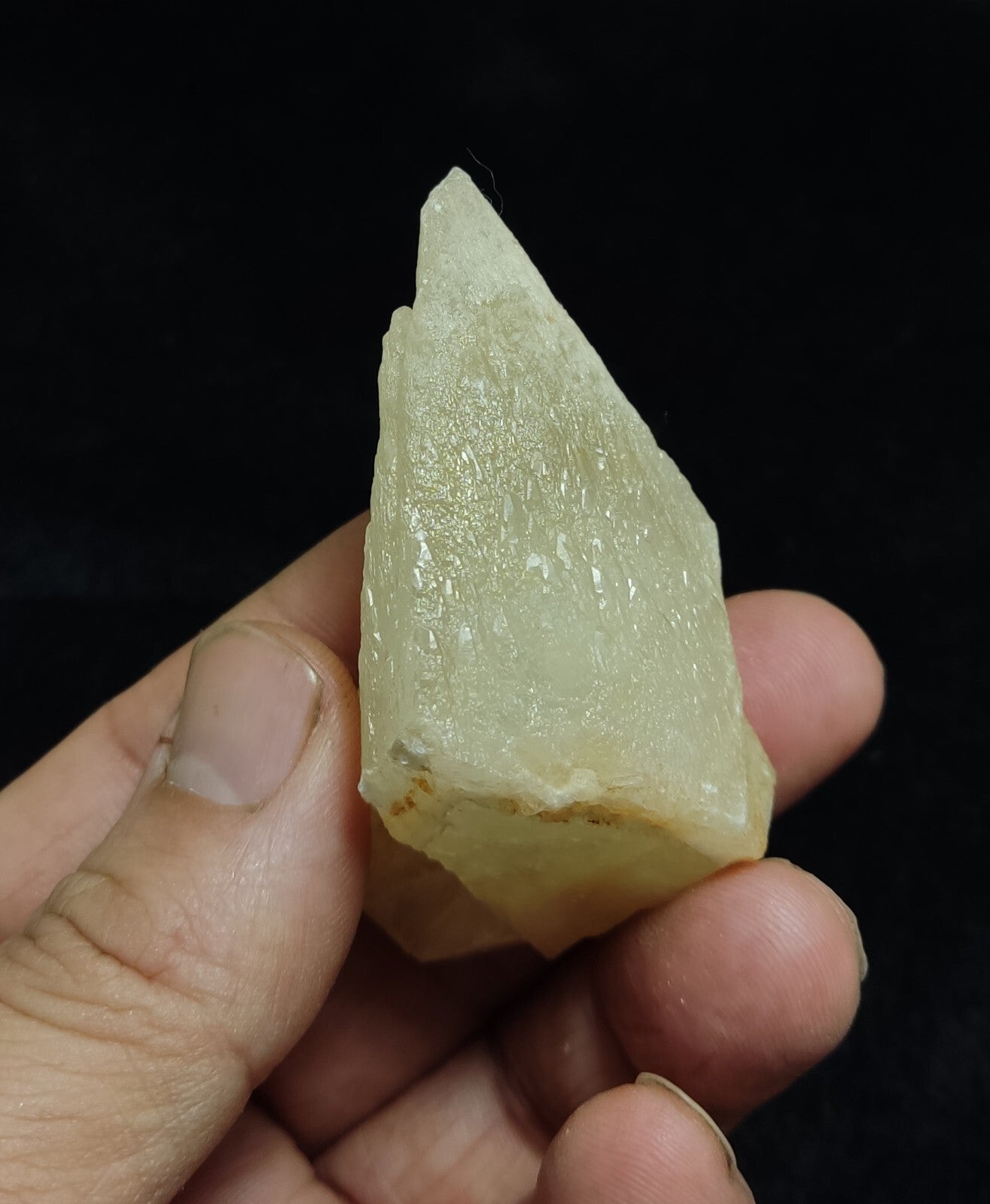 A very Aesthetic Natural beautifully terminated Calcite crystal 75 grams
