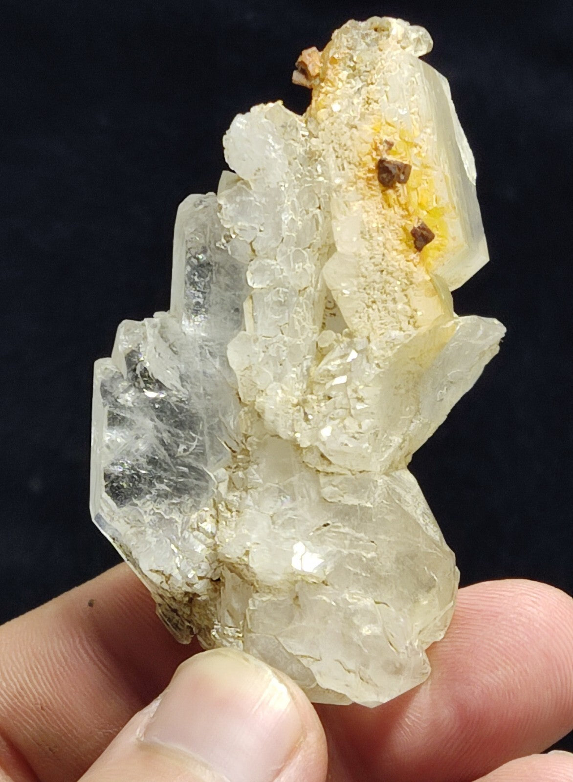 An Aesthetic terminated specimen of Quartz cluster 53 grams