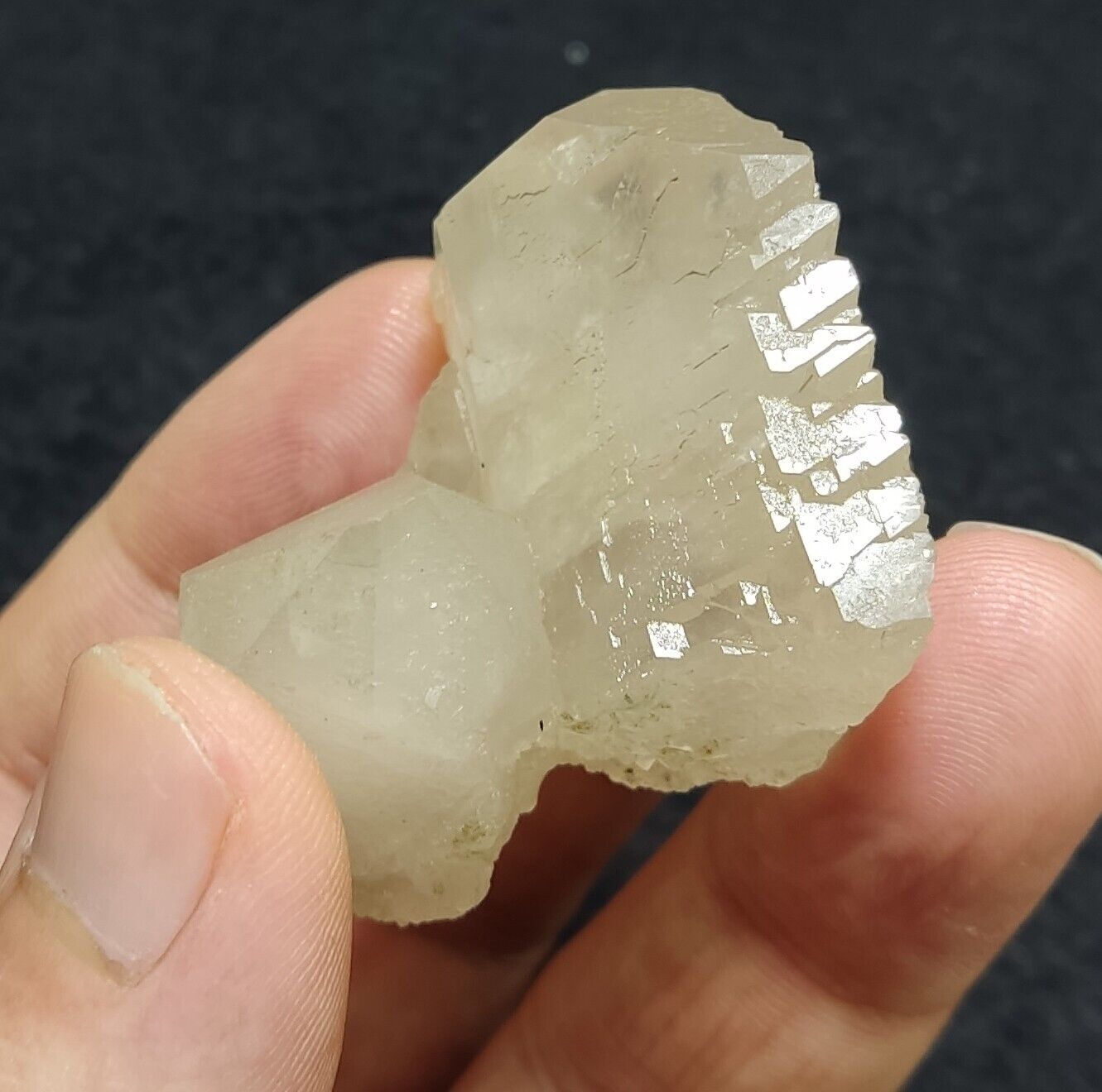 An Aesthetic Natural beautifully terminated gwindel Quartz specimen 47 grams