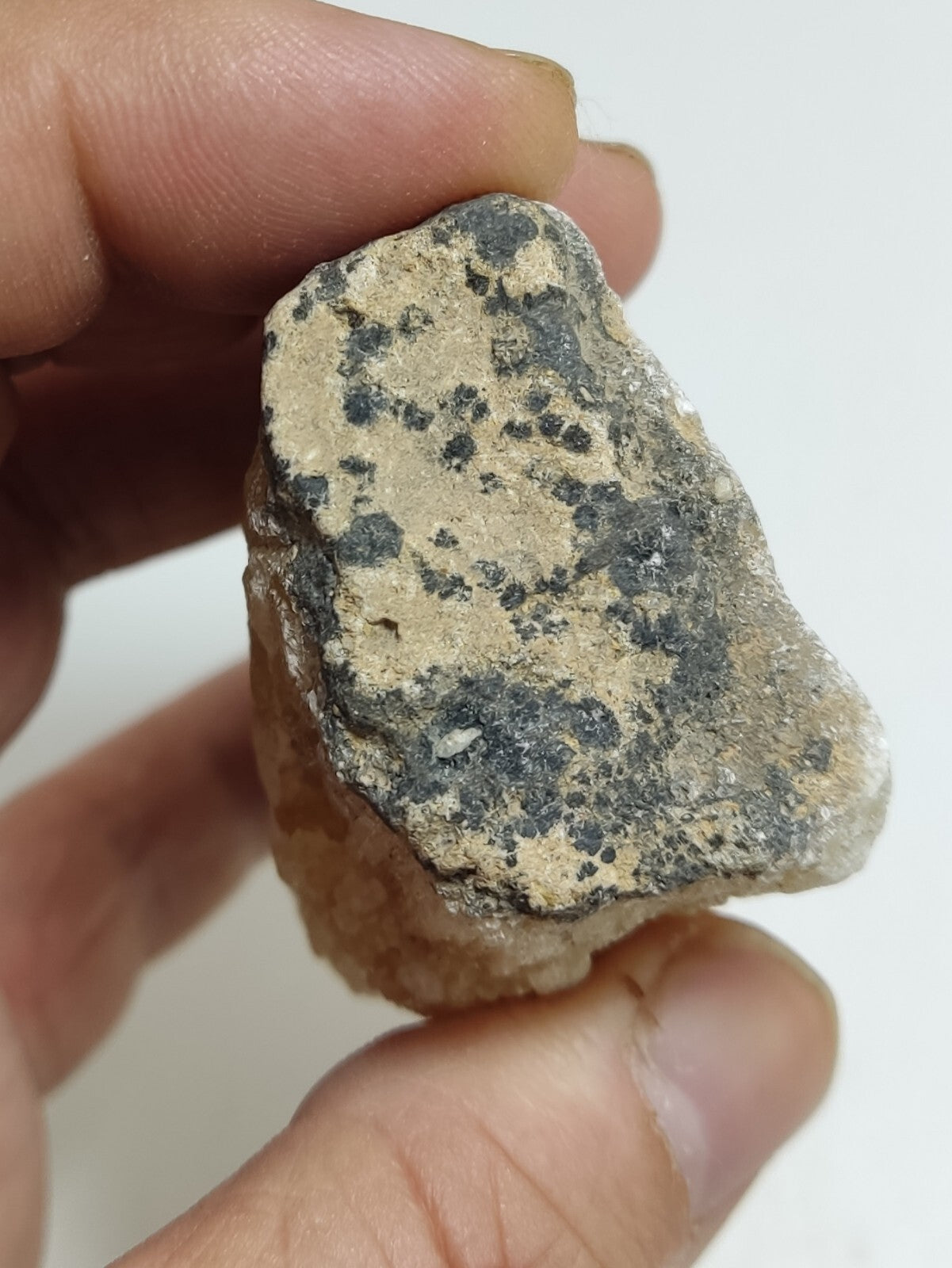 A very Aesthetic Natural beautifully chunk of Calcite 207 grams