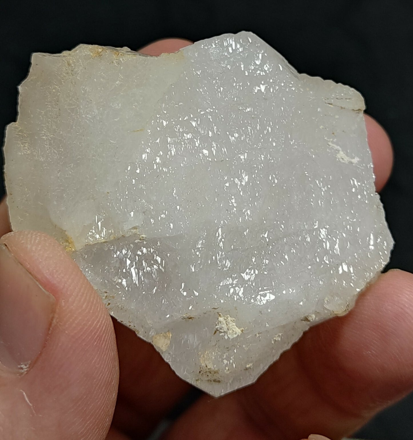A very Aesthetic Natural beautifully terminated Quartz crystal 80 grams