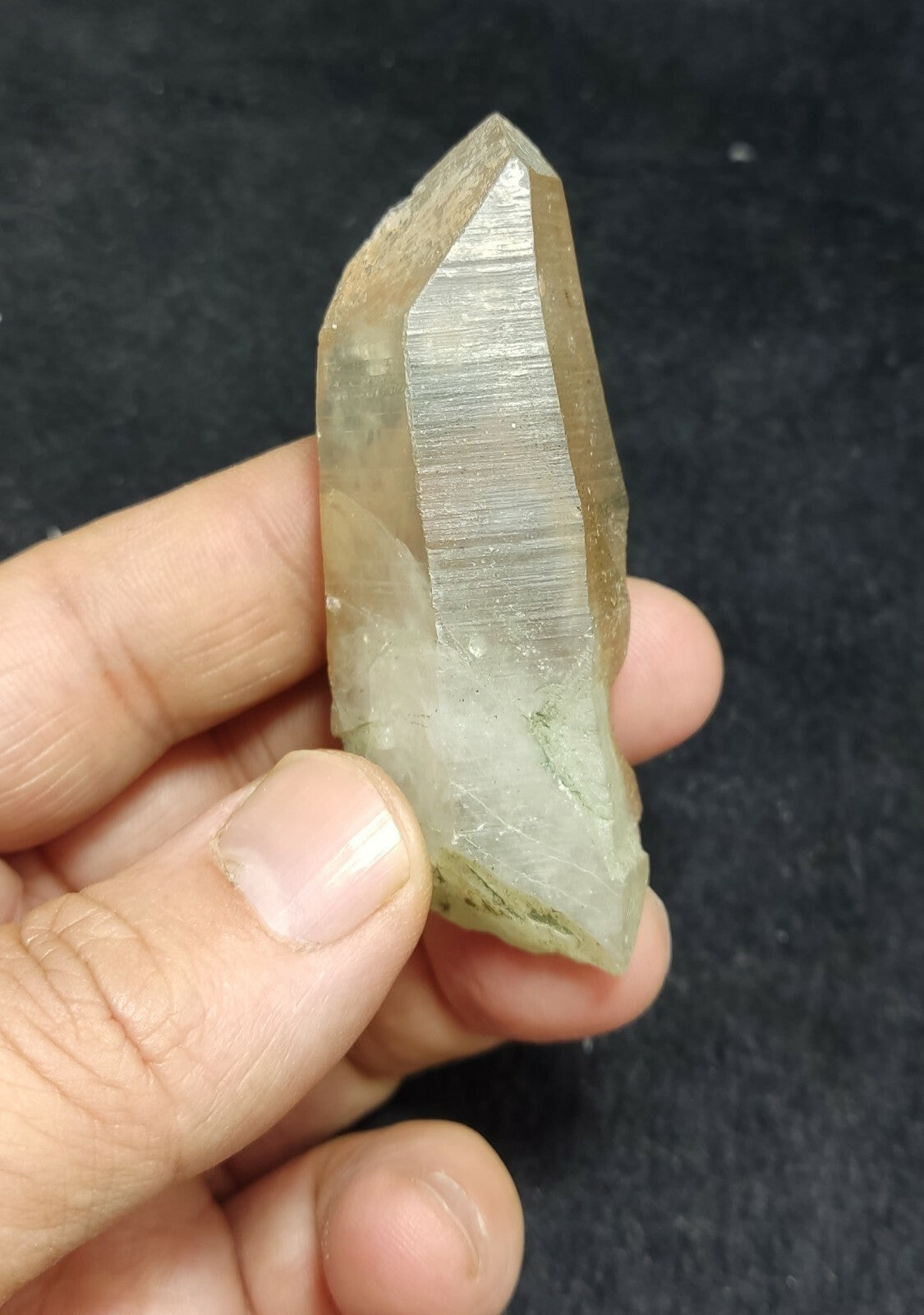 A very Aesthetic Natural beautifully terminated Chlorite Quartz crystal 56 grams