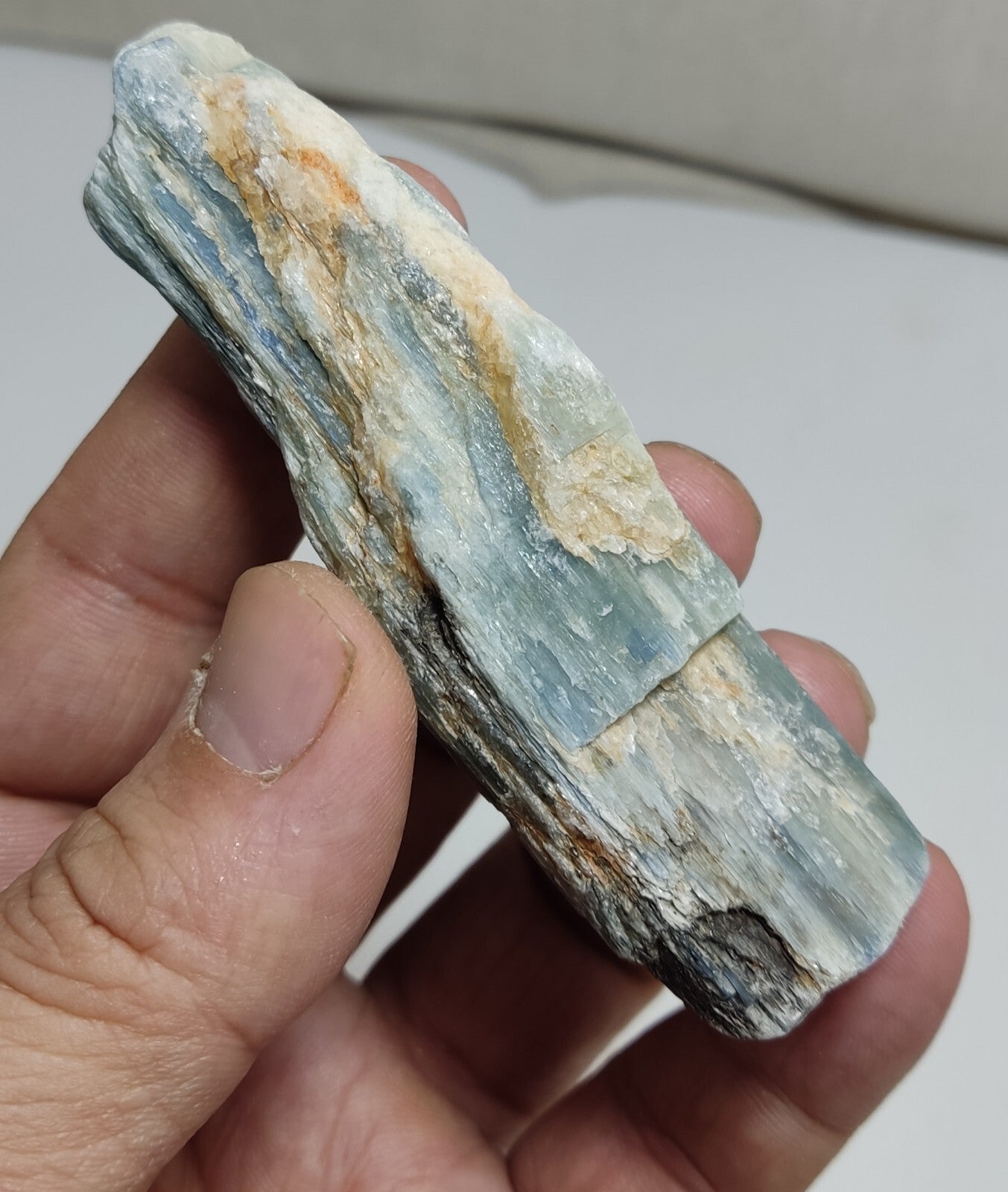 An Aesthetic specimen of blue kyanite crystal 69 grams