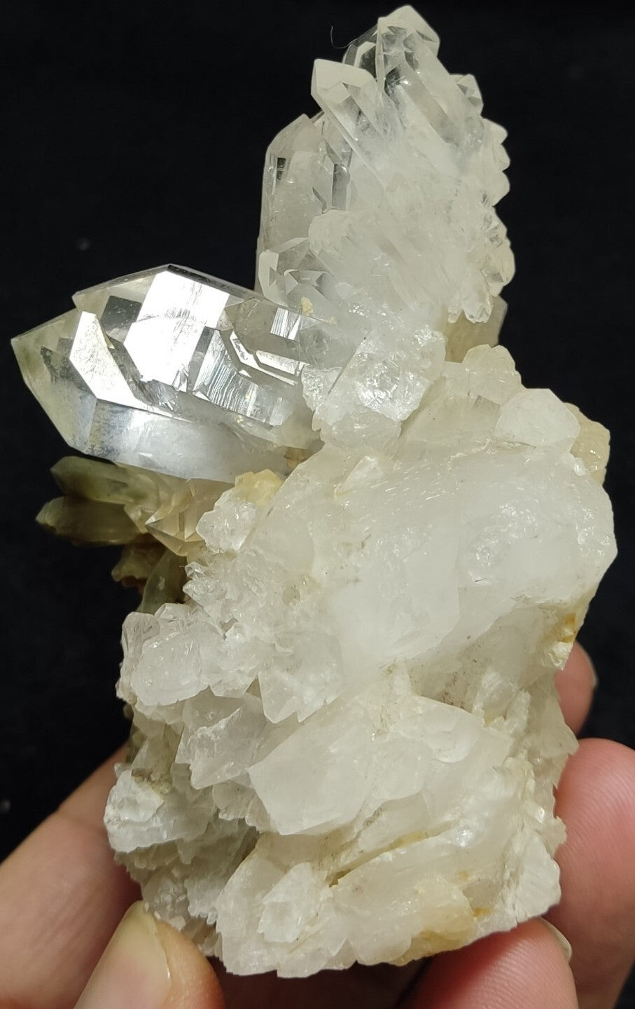 An amazing specimen of chlorite quartz cluster 294 grams
