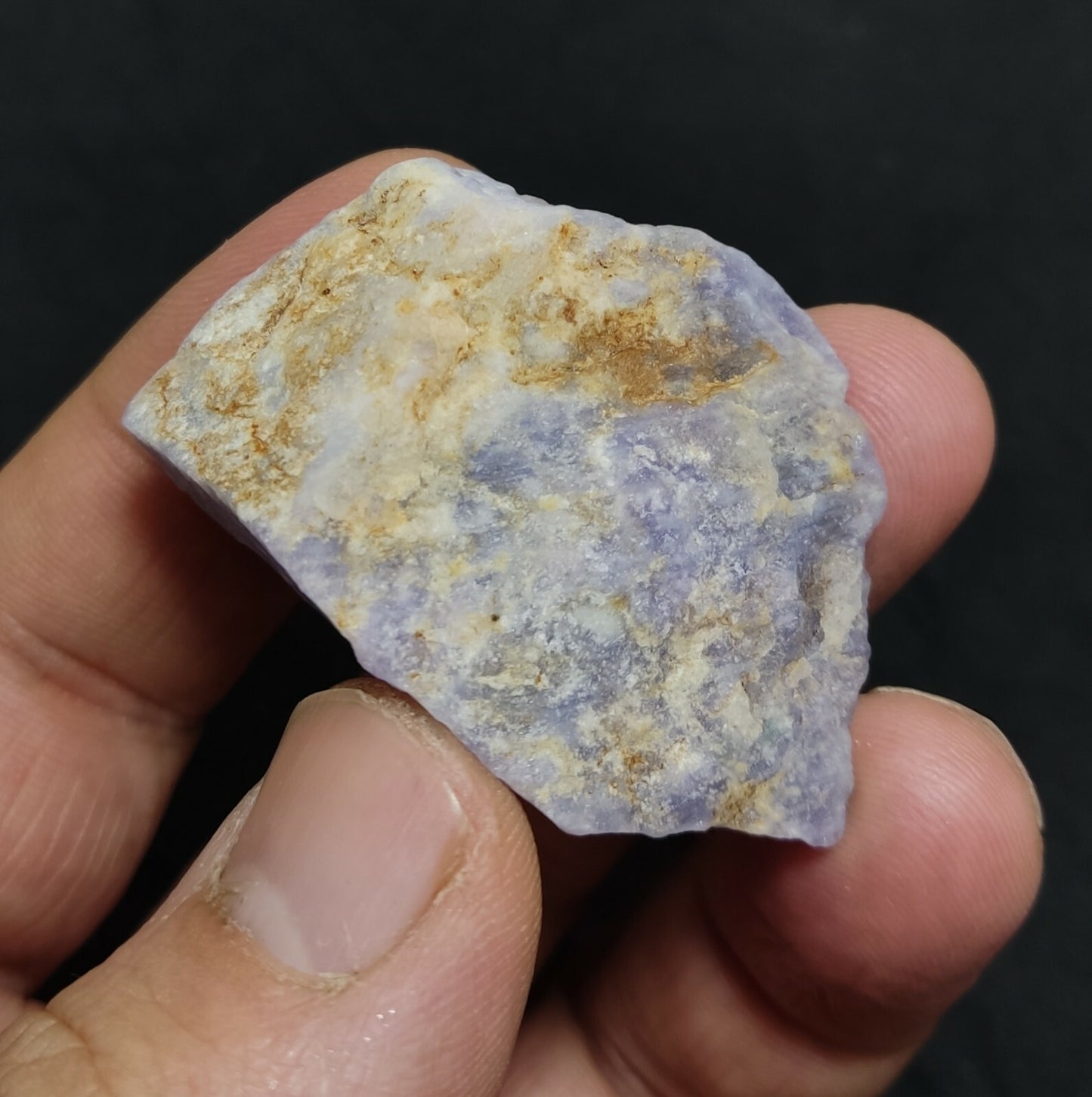 An amazing specimen of rough hackmanite chunk highly Tenebrescent 29 grams