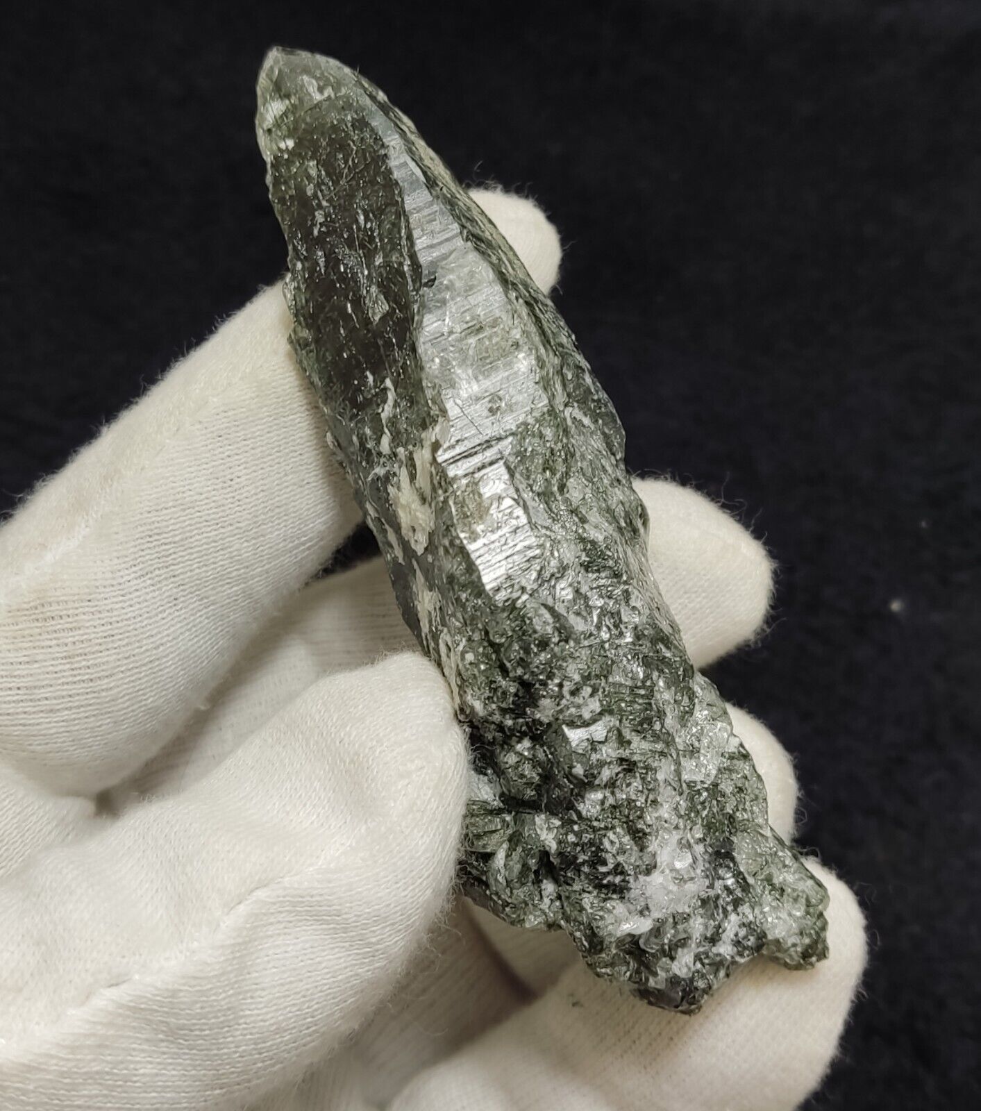 An Aesthetic Natural terminated Chlorite Quartz crystal specimen 88 grams