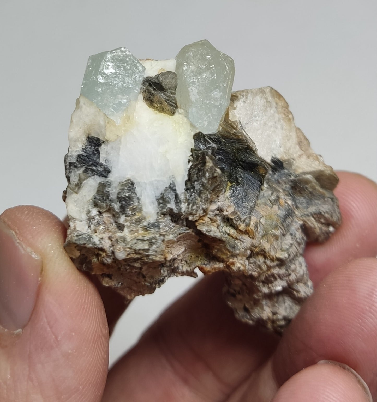 An Aesthetic specimen of aquamarine crystals on matrix 59 grams