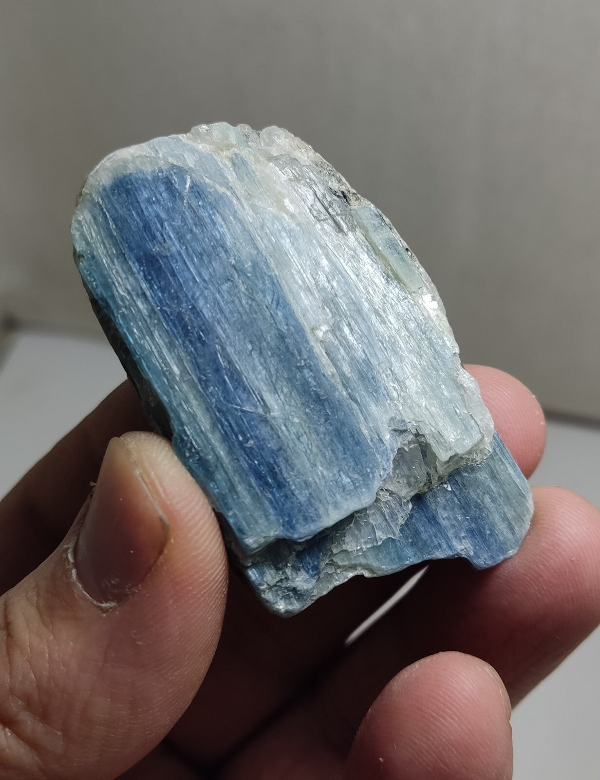 An Aesthetic specimen of blue kyanite crystal 48 grams