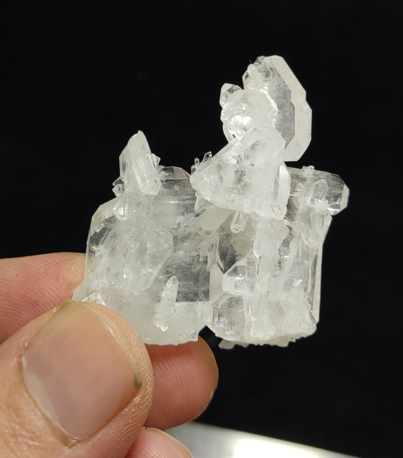 An Aesthetic terminated faden Quartz crystal specimen 18 grams