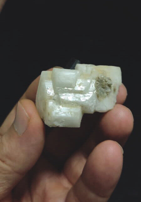 Tourmaline on albite 36g, 5x3x2.5cm