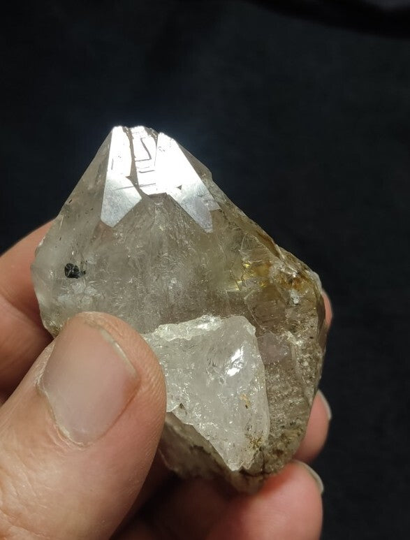 Natural Double terminated Quartz with Rutiles Saginite 99 grams