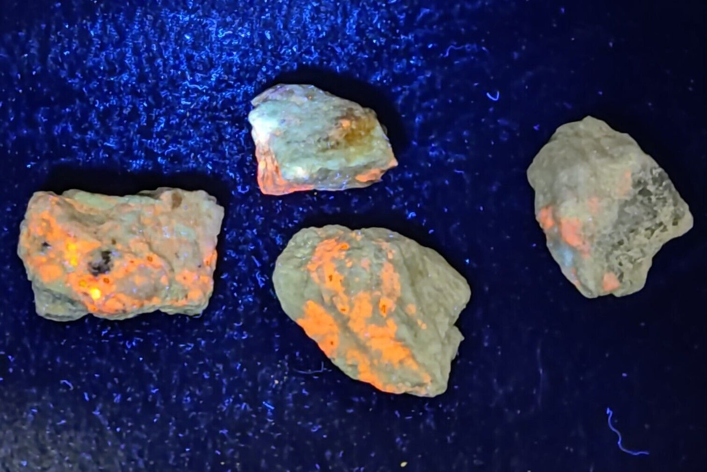 109 grams Natural rough Hackmanite