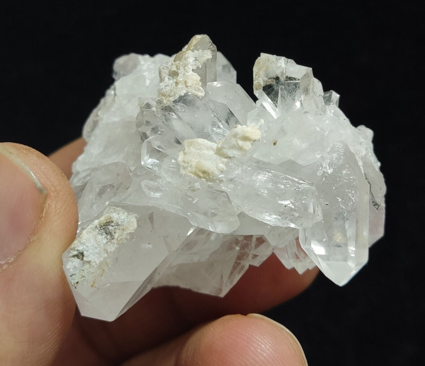 An Aesthetic Natural beautifully terminated Quartz cluster 54 grams