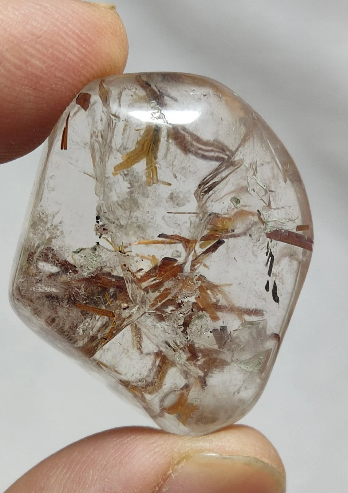 Rutiles quartz polished tumble 140 carats