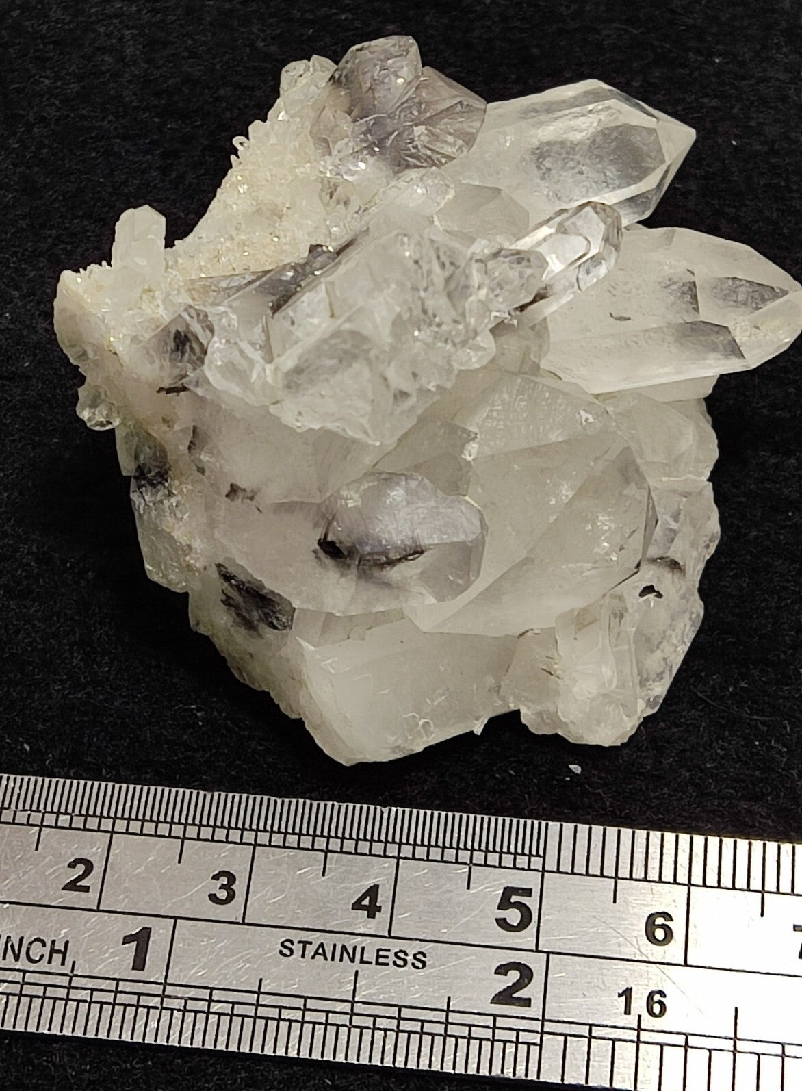 A very Aesthetic Natural terminated brookite Quartz cluster 85 grams