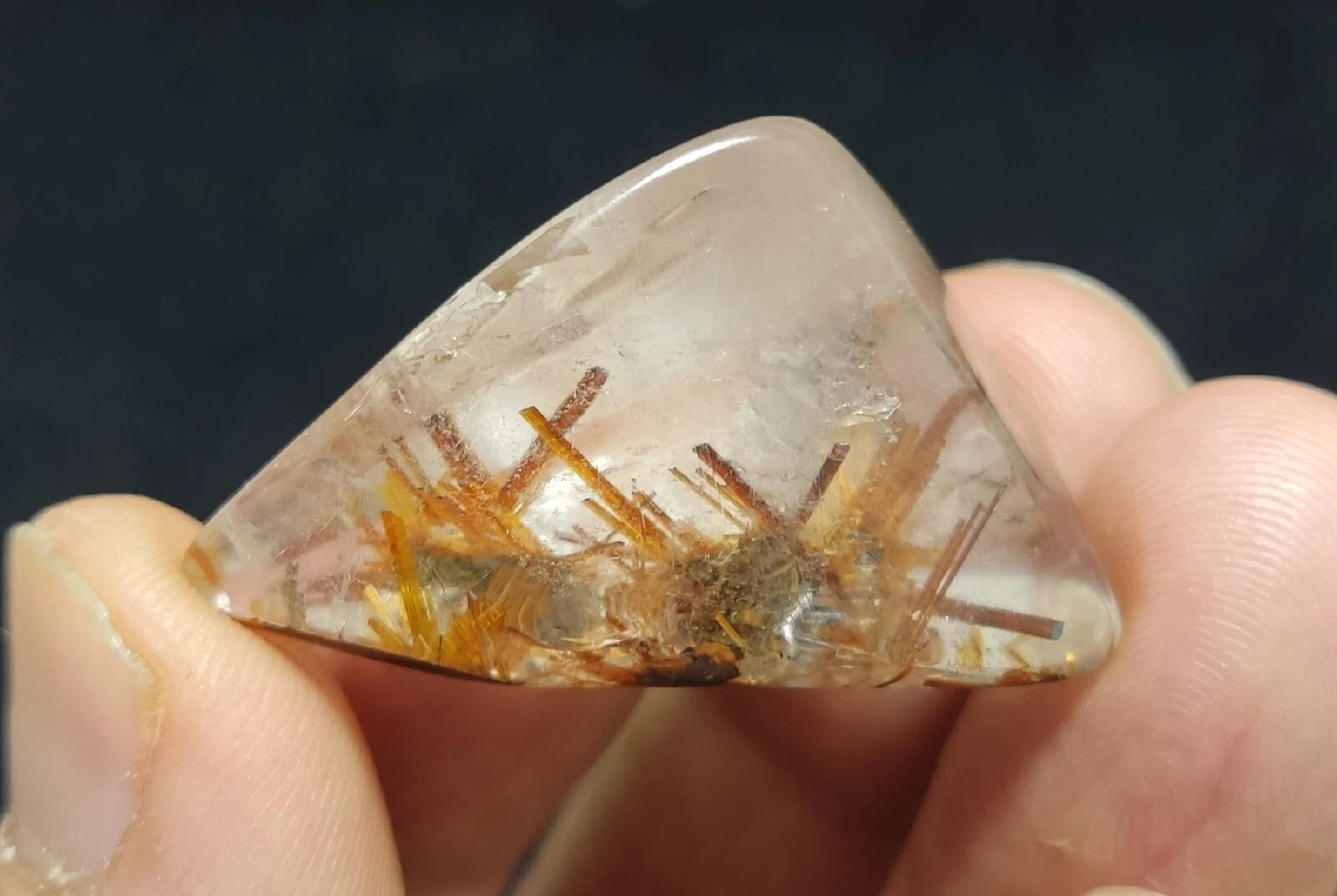 Rutiles quartz polished tumble 80 carats
