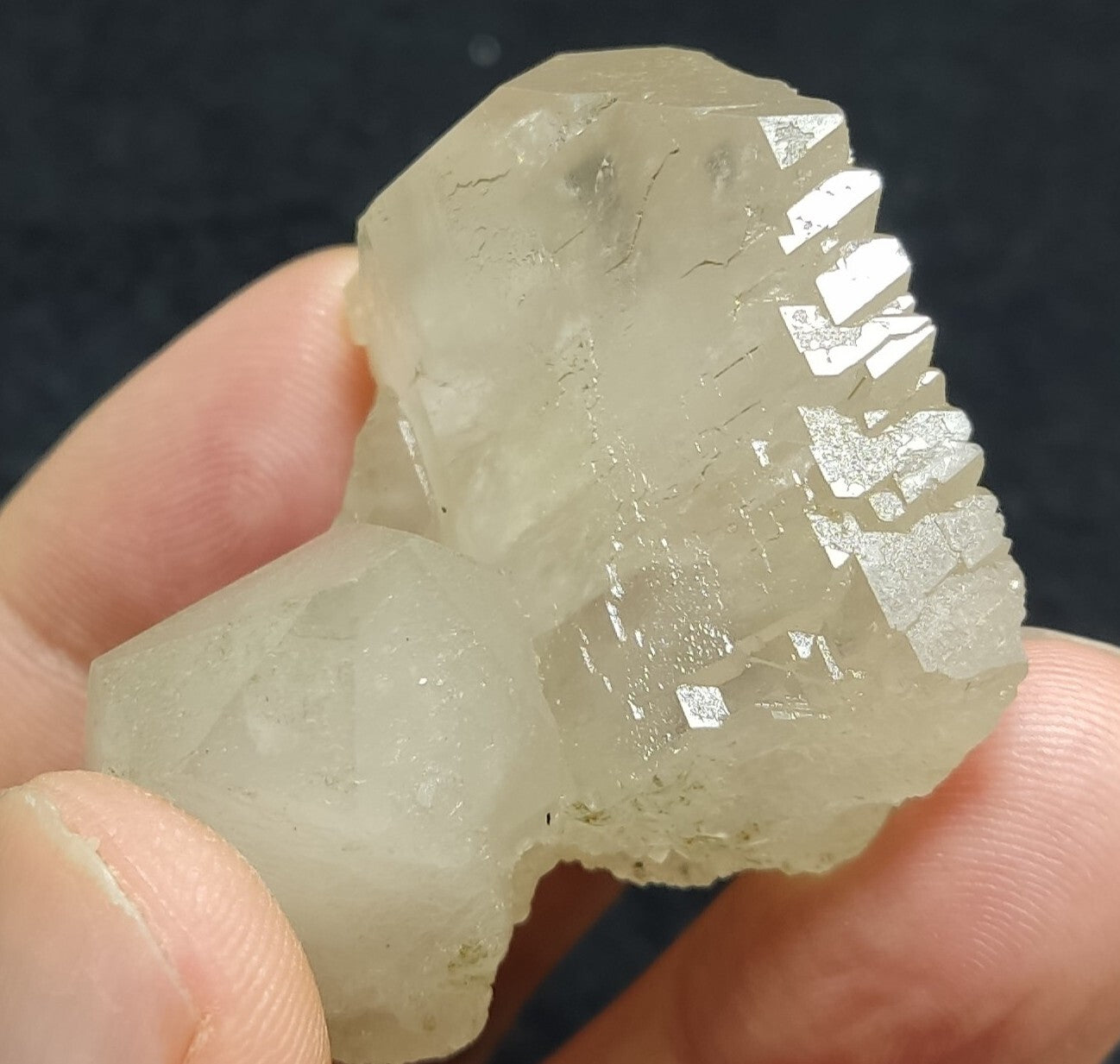 An Aesthetic Natural beautifully terminated gwindel Quartz specimen 47 grams