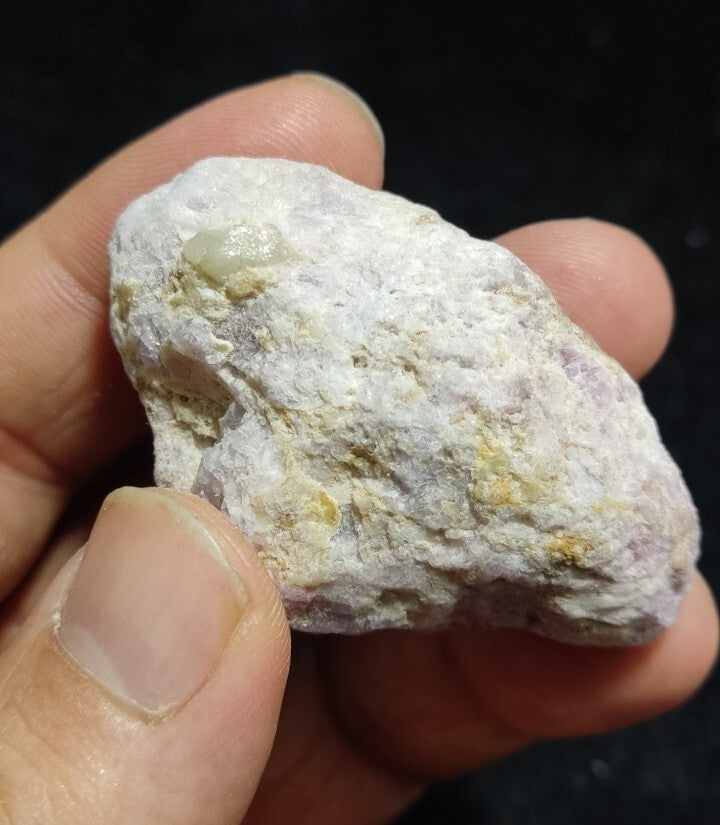 38 grams Tenebrescent Highly Fluorescent Hackmanite Specimen