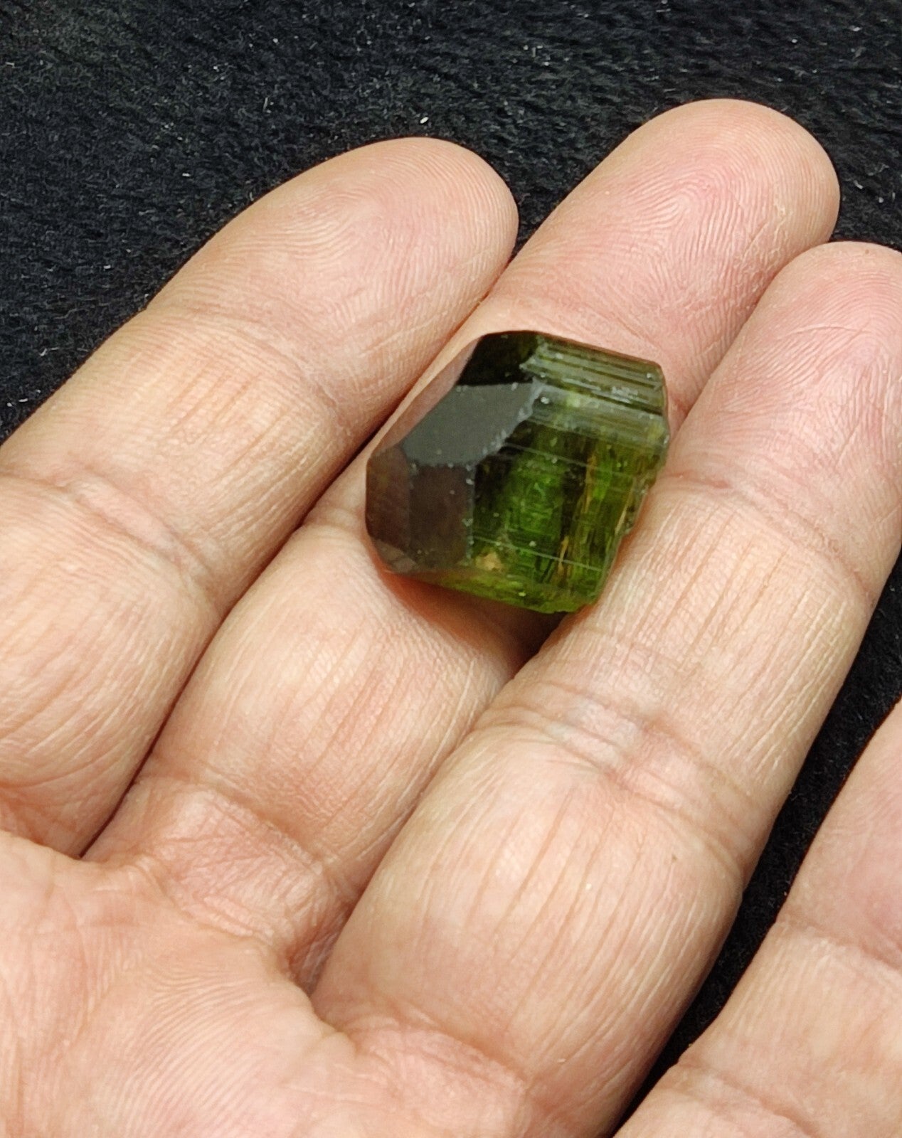 Single amazing green color terminated Tourmaline crystal 9 grams