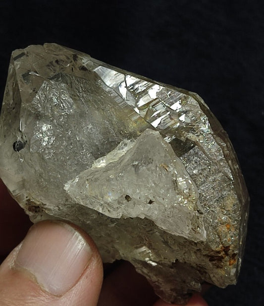 Natural Double terminated Quartz with Rutiles Saginite 99 grams