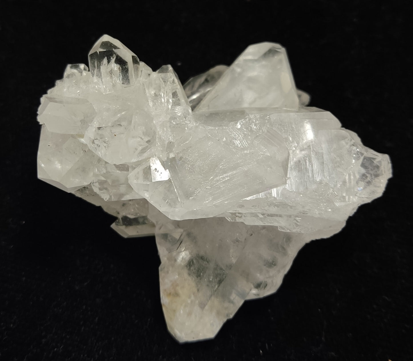An Aesthetic Natural beautifully terminated Quartz cluster 54 grams
