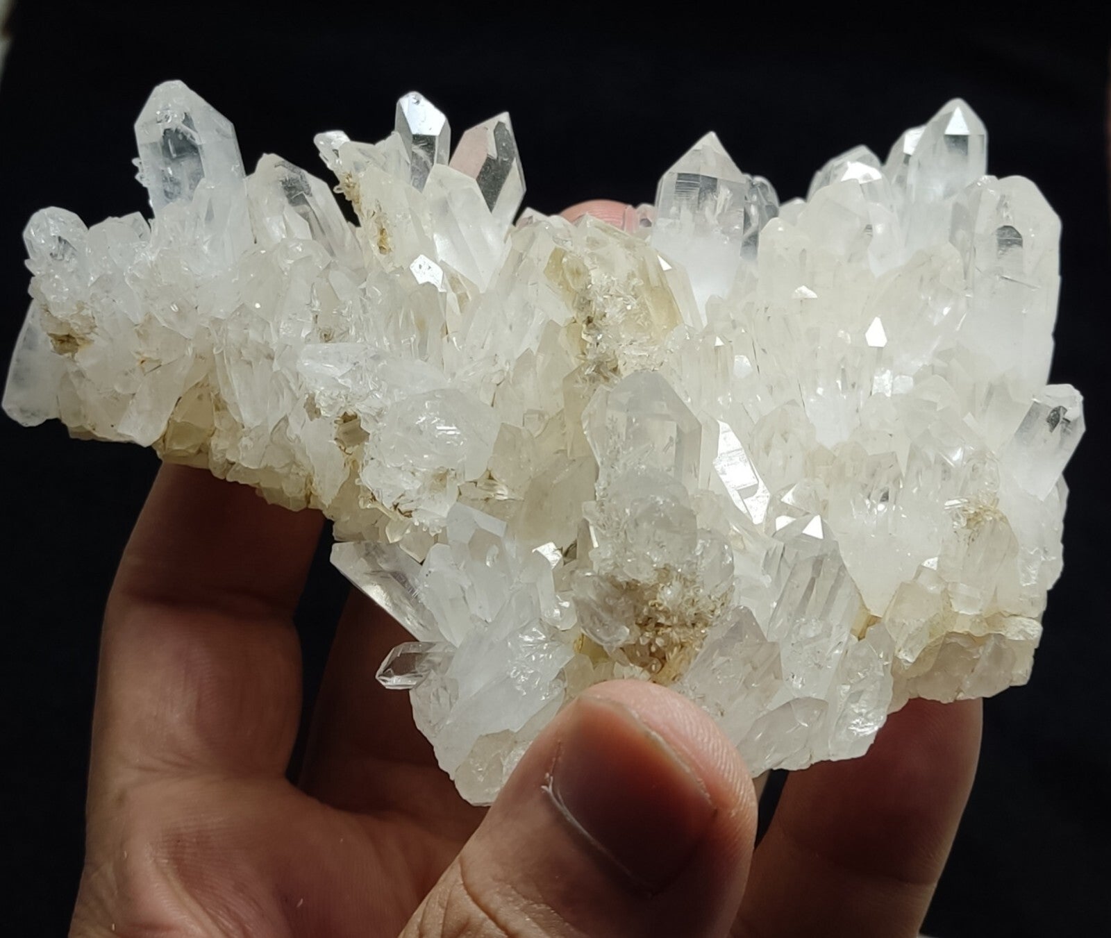 An Aesthetic terminated specimen of Quartz cluster 262 grams
