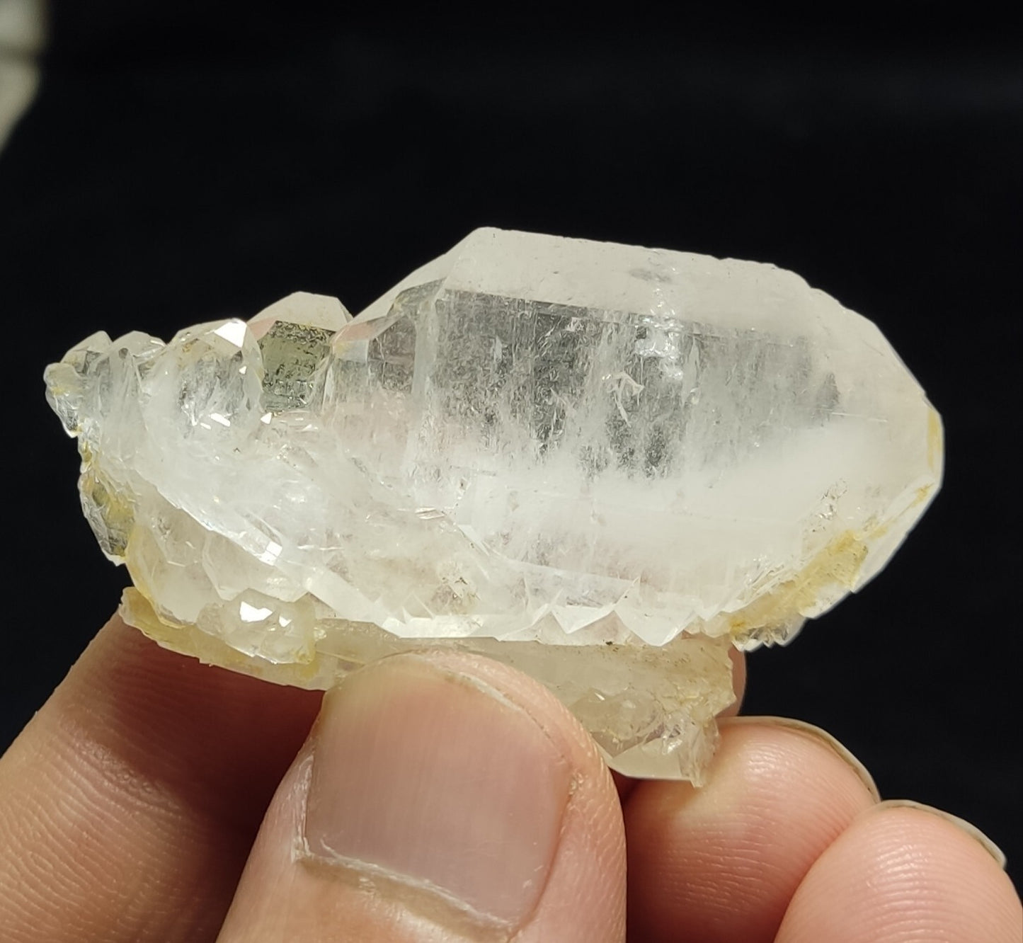 An Aesthetic specimen of faden quartz 22 grams