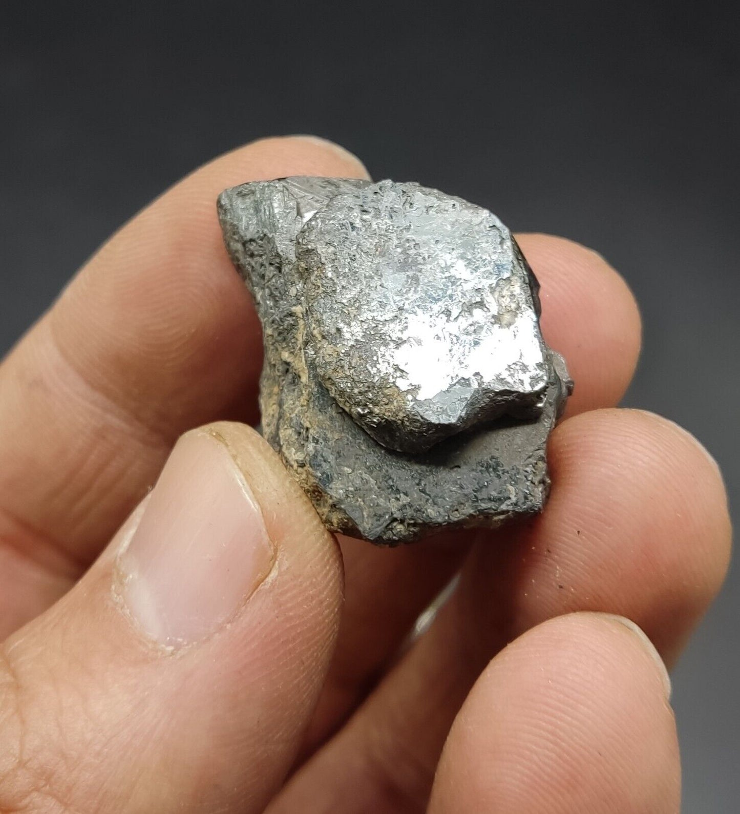 180 grams hematite crystals/chunks/rough