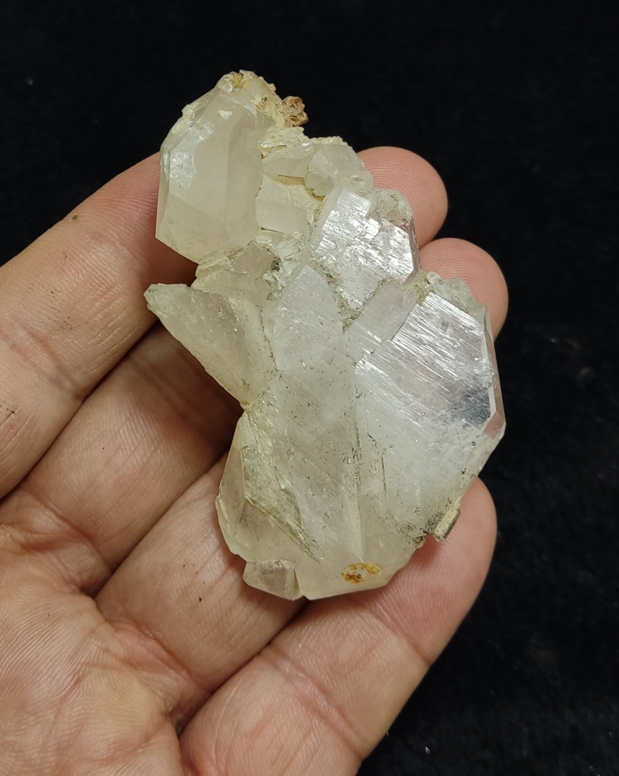 An Aesthetic terminated specimen of Quartz cluster 53 grams