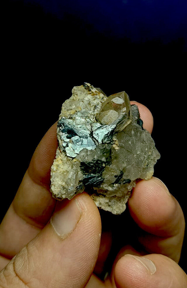 Feden Quartz Hematite Specimen 21 Grams.