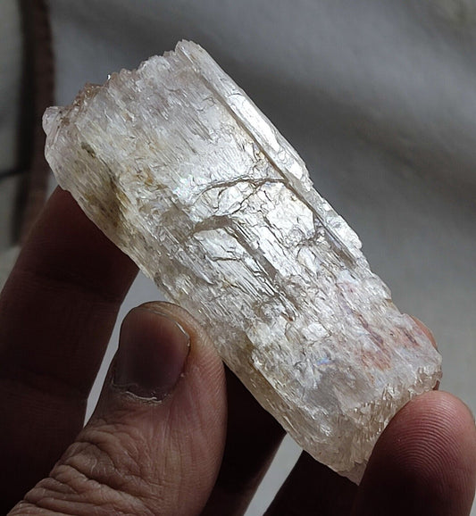 A very Aesthetic Natural fully etched spodumene crystal 107 grams