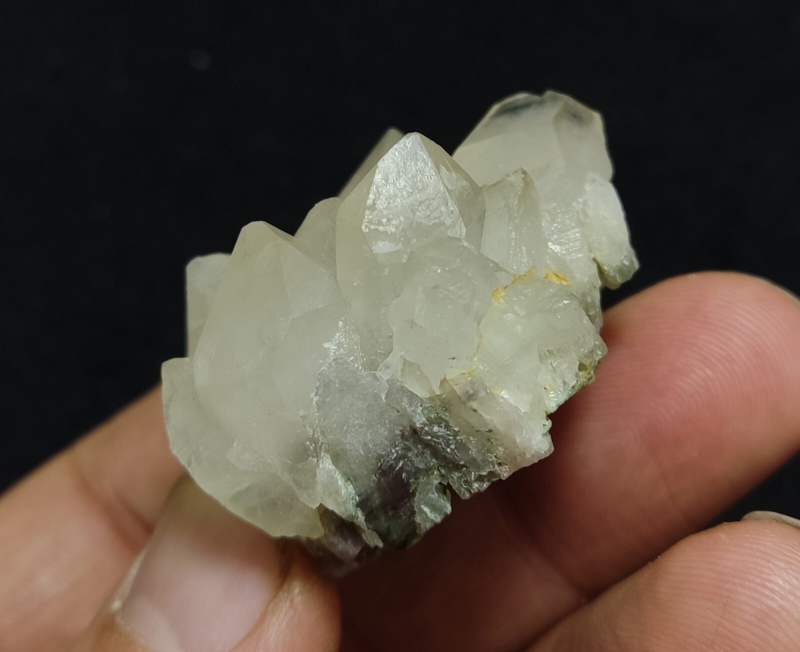An Aesthetic terminated epidote Quartz specimen 48 grams