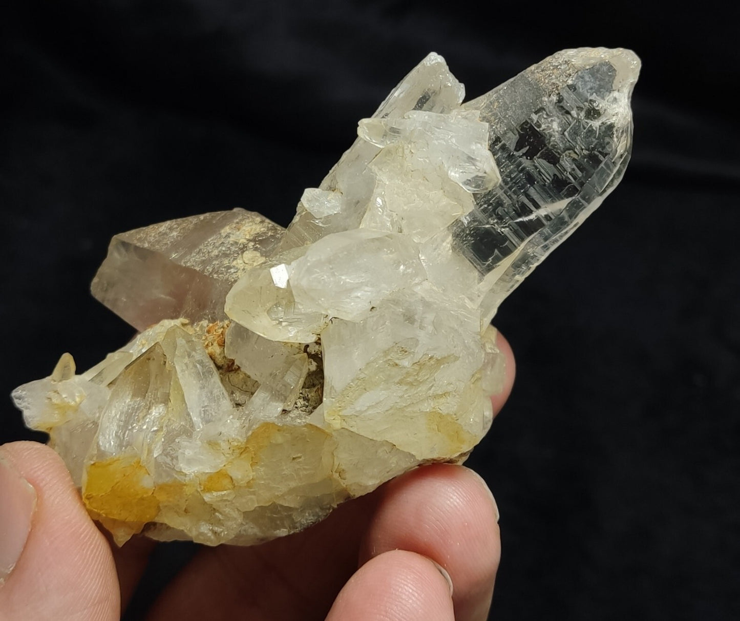 Natural terminated Quartz Crystal 109 grams