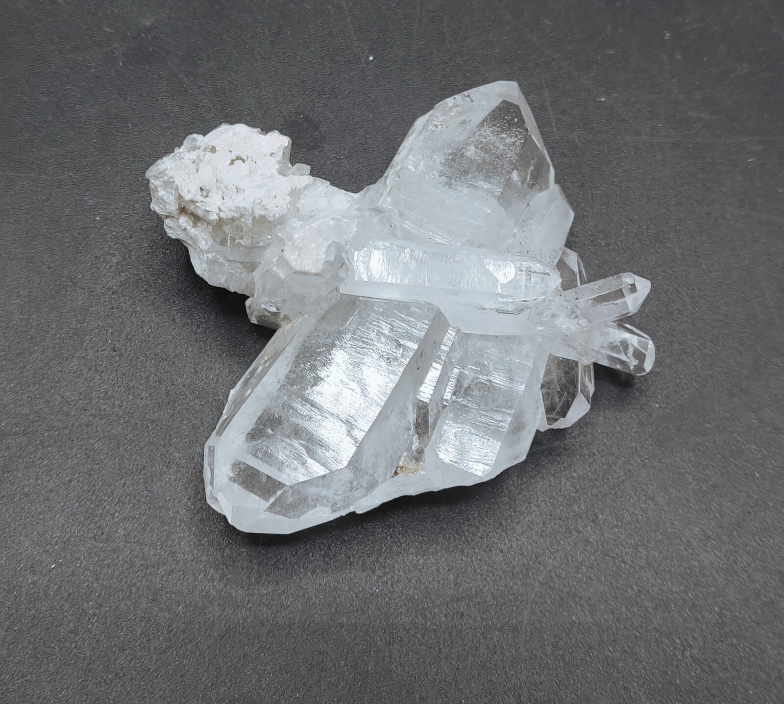 An Aesthetic terminated specimen of Quartz crystal 50 grams