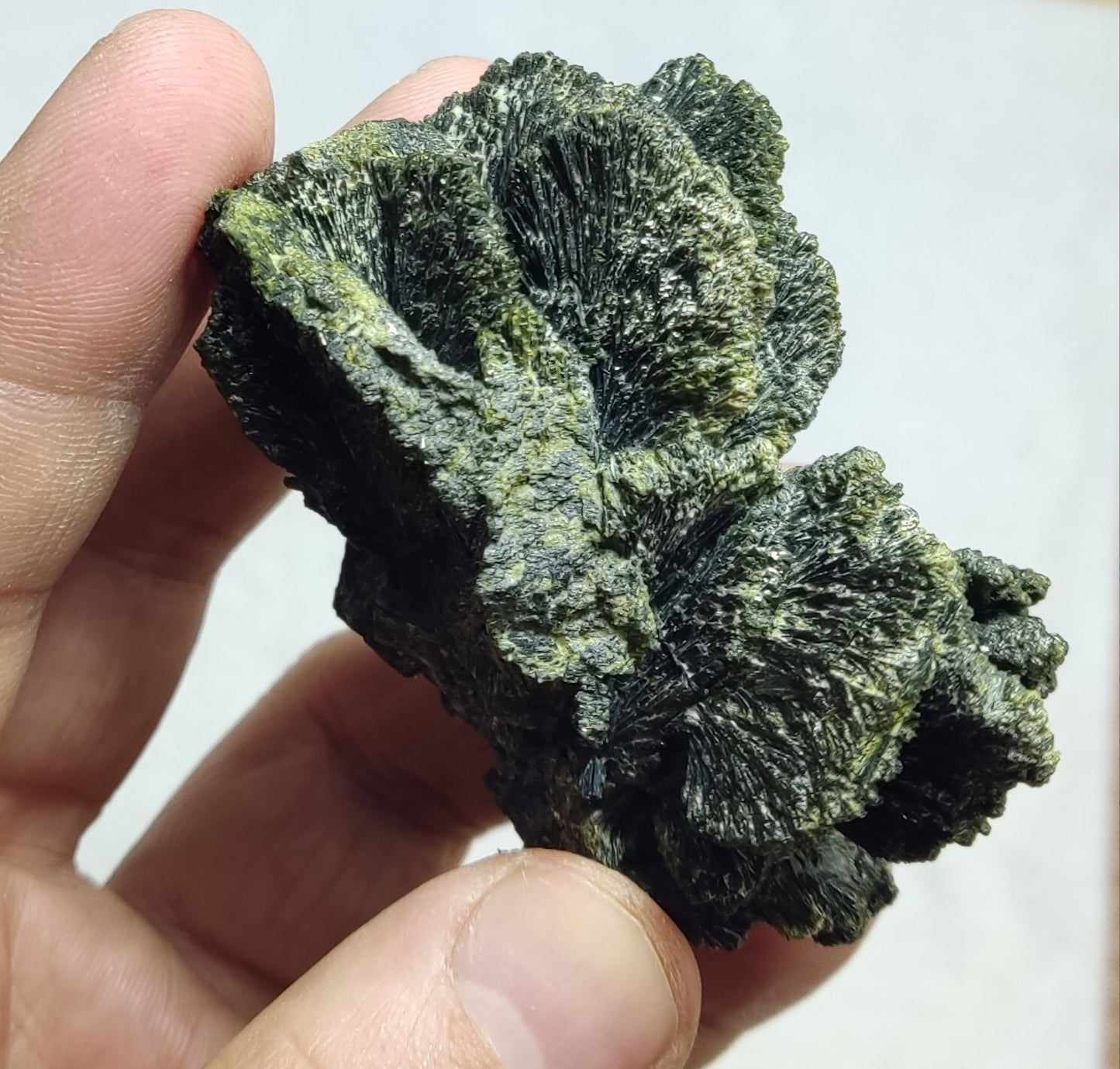 An aesthetic specimen of epidote crystal specimen 118 grams