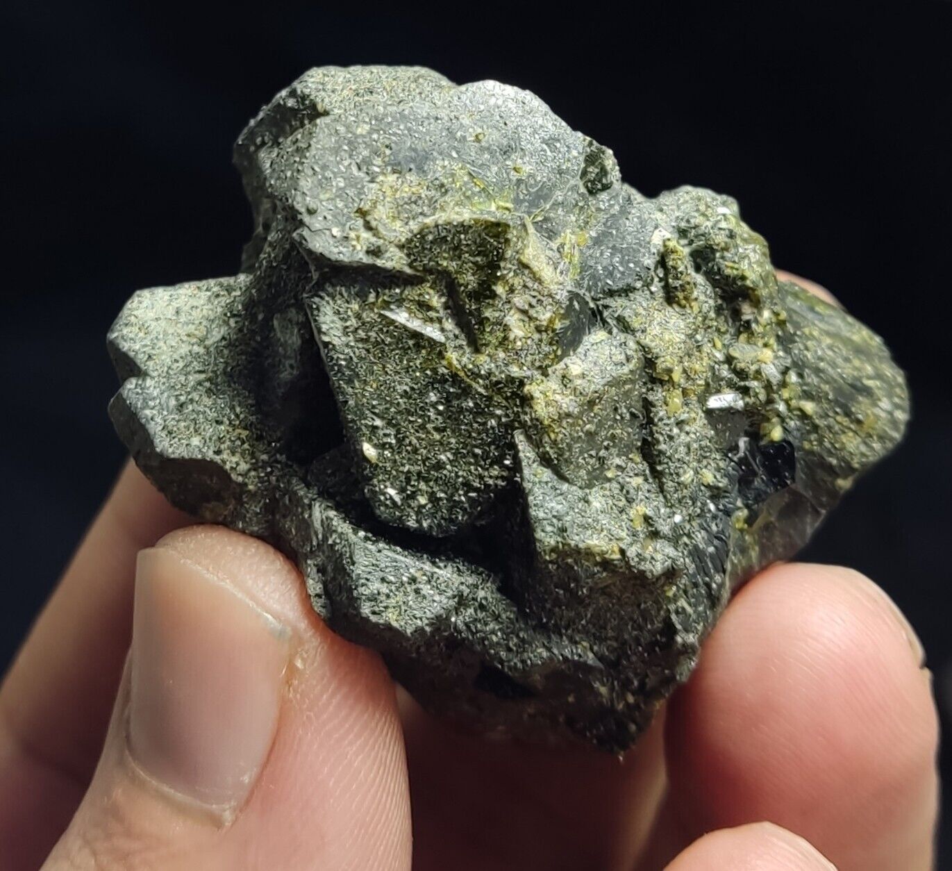 An Aesthetic Natural terminated epidote crystal specimen 109 grams