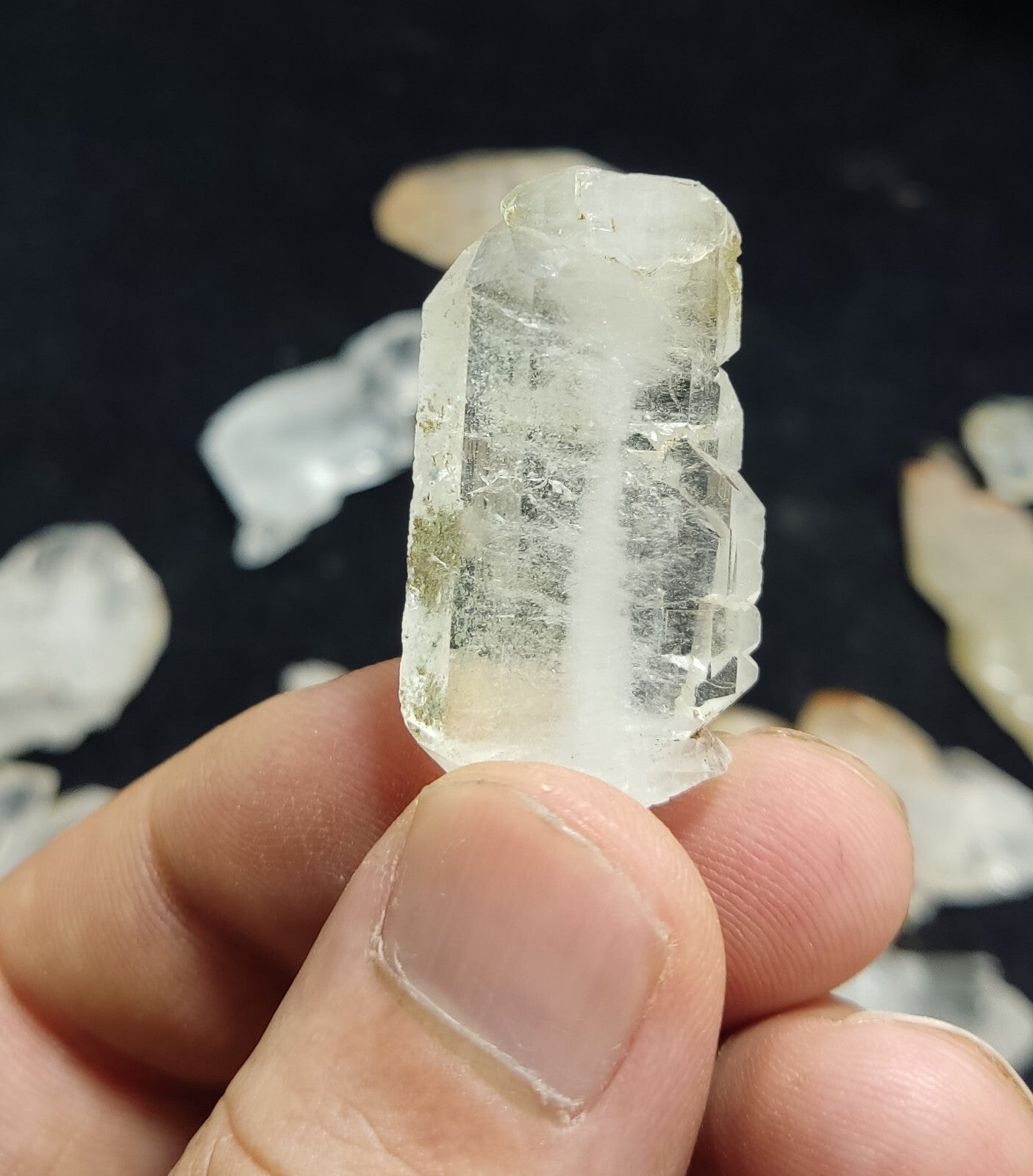 13 Faden/chlorite quartz Crystals