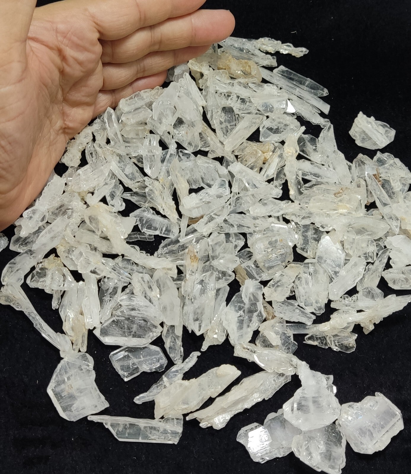 450 grams Faden quartz Crystals