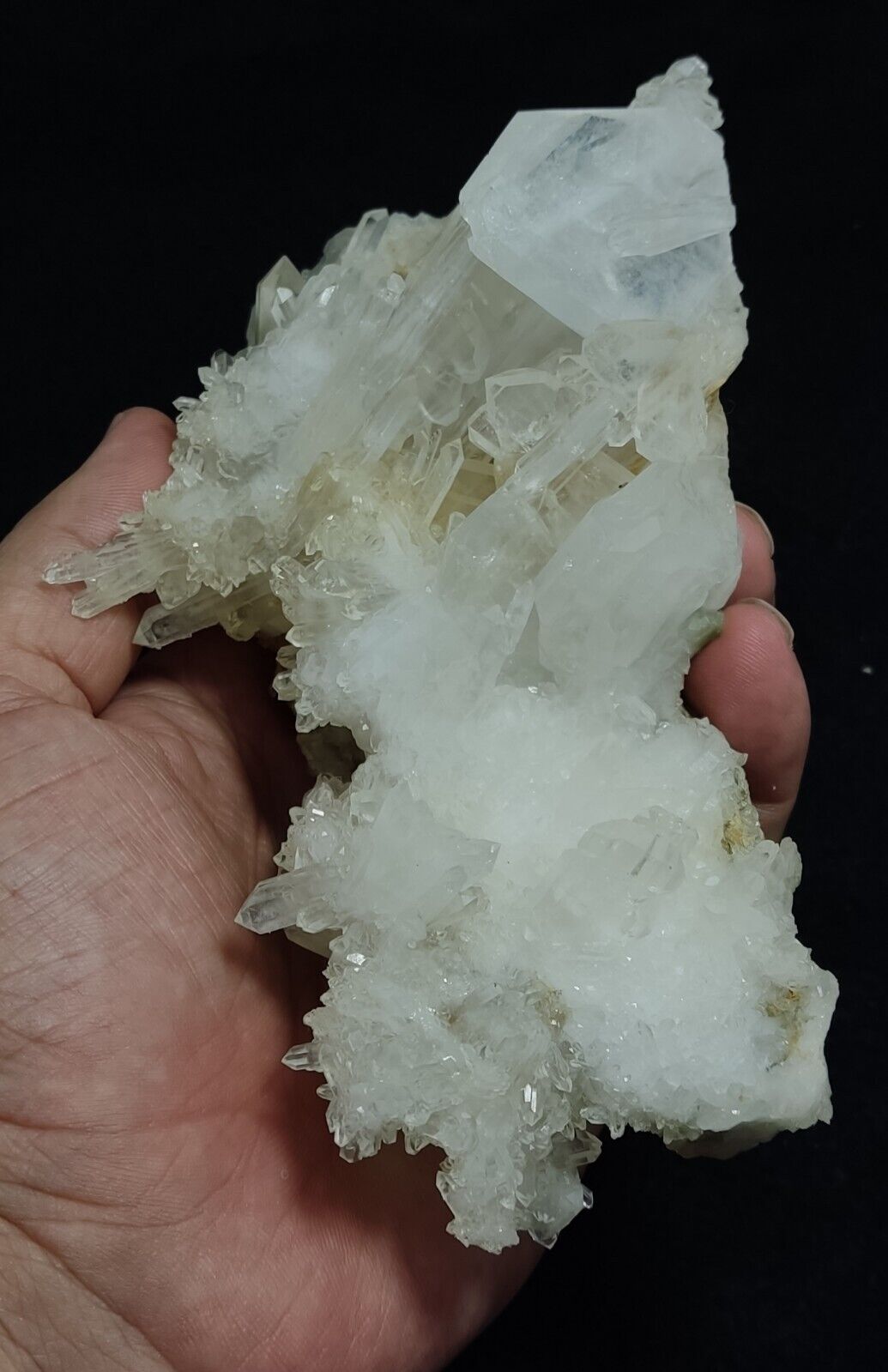 An Aesthetic Natural beautifully terminated Quartz cluster 505 grams