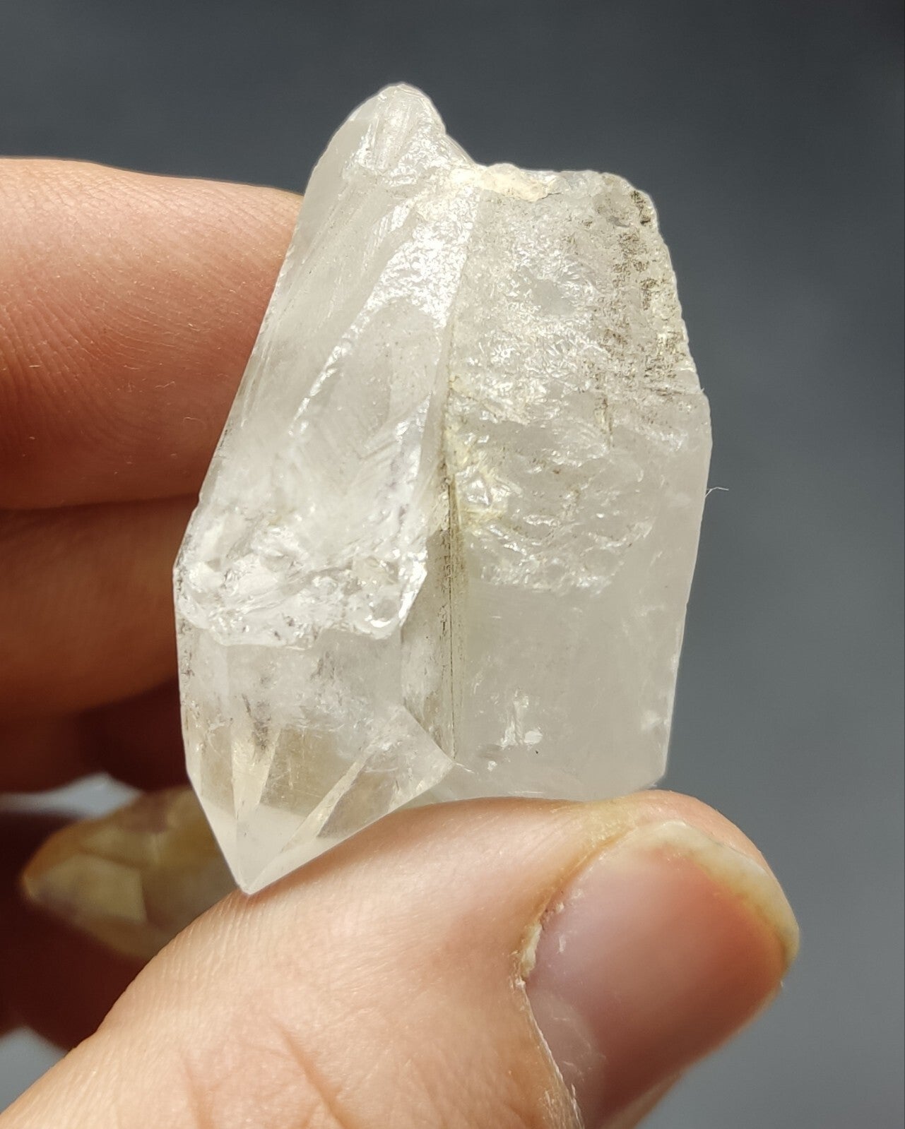 An Aesthetic gemmy  terminated Quartz crystal specimen 58 grams