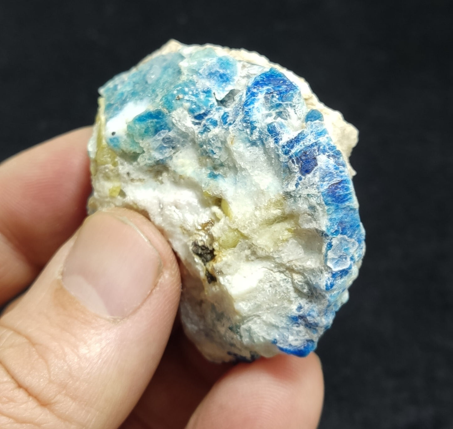 An Aesthetic specimen of fluorescent Lazurite 38 grams