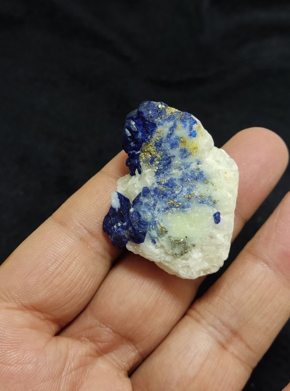 An Aesthetic specimen of fluorescent Lazurite/afghanite with Pyrite 26 grams