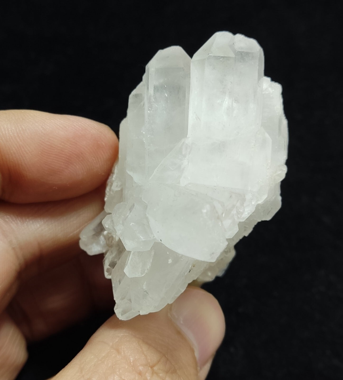 An Aesthetic terminated Quartz cluster 81 grams